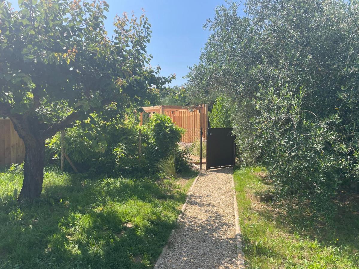 Sous Les Etoiles En Provence, Gite Les Grands Chenes Lurs Exterior photo